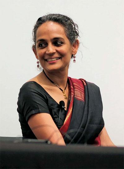 অরুন্ধতী রায়